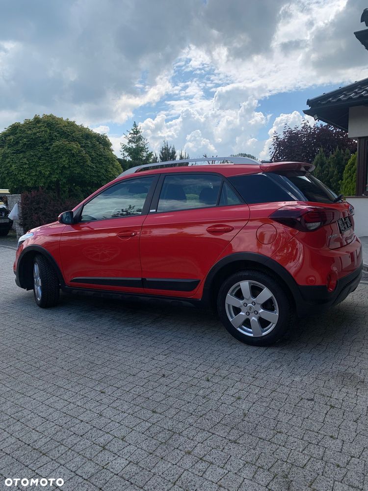 Hyundai i20 blue 1.0 T-GDI Active DCT Trend - 4