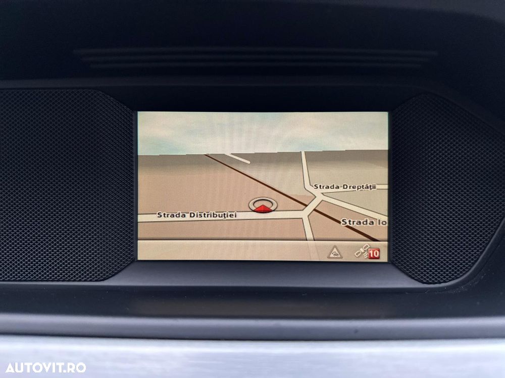 Mercedes-Benz C 180 CGI BlueEFFICIENCY - 10