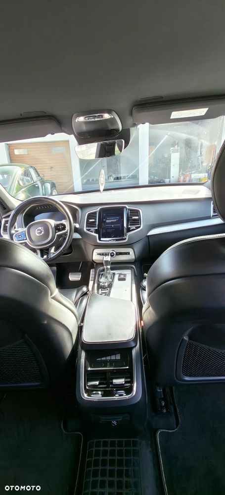 Volvo XC 90 D5 AWD R-Design 7os - 35