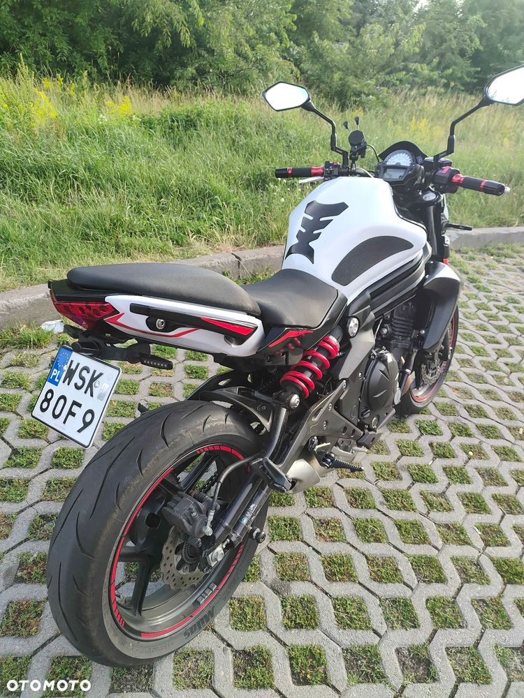 Kawasaki ER - 2
