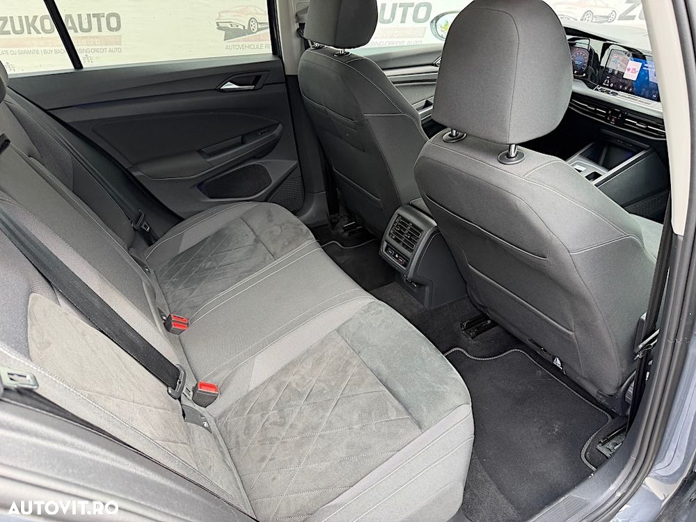 Volkswagen Golf 1.5 eTSI MHEV 150CP DSG Style - 7