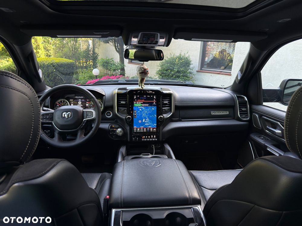 RAM 1500 Crew Cab Shortbed Laramie - 20