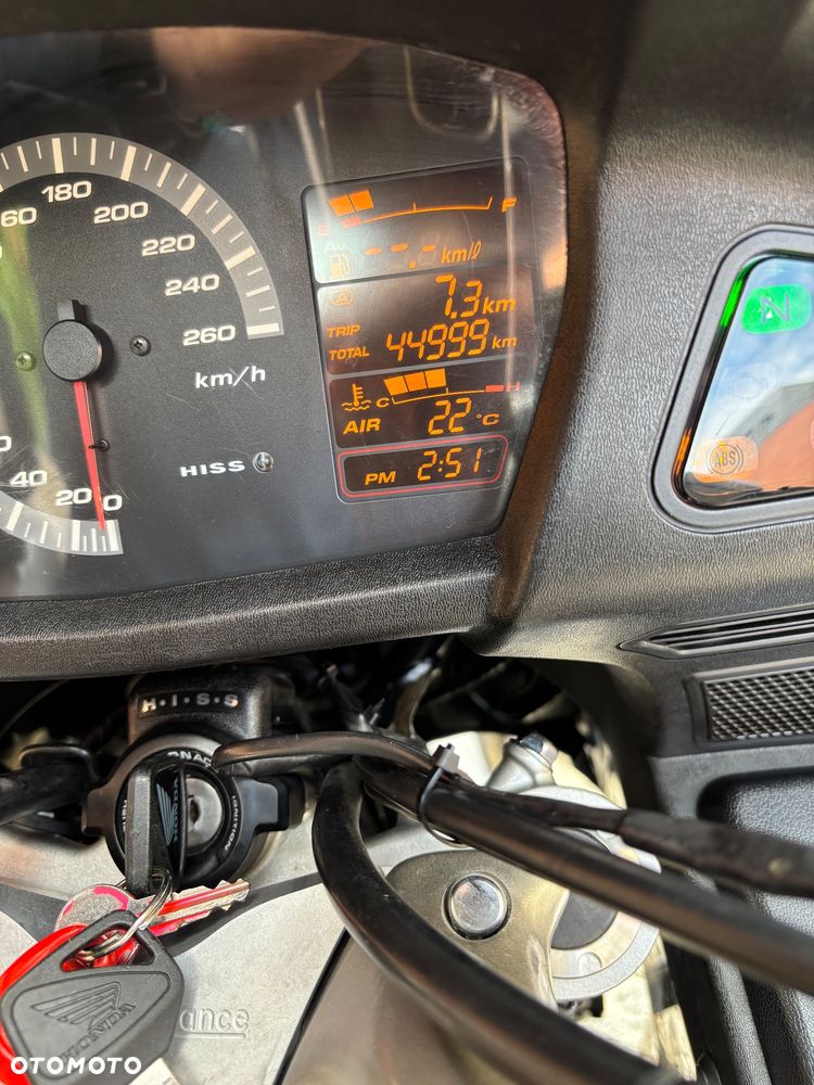 Honda ST - 9