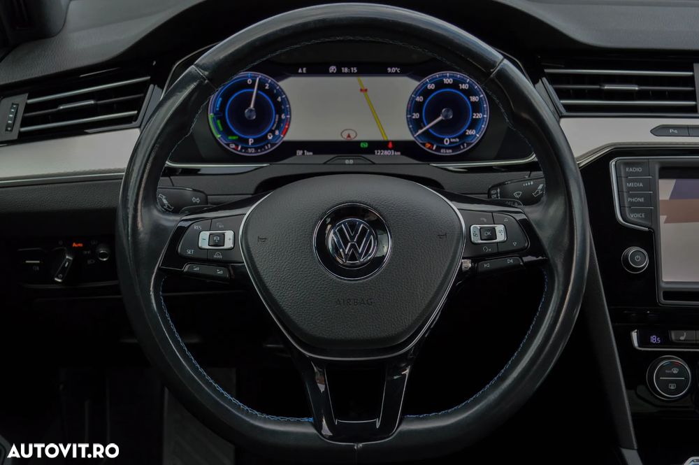 Volkswagen Passat 1.4 TSI DSG GTE - 29