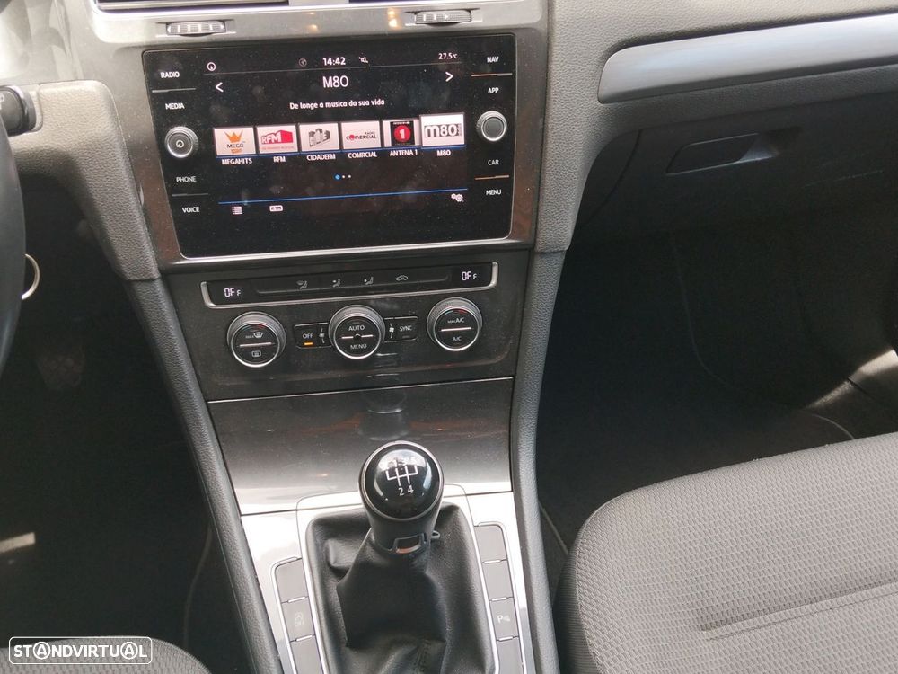 VW Golf Variant 1.6 TDi Confortline - 11