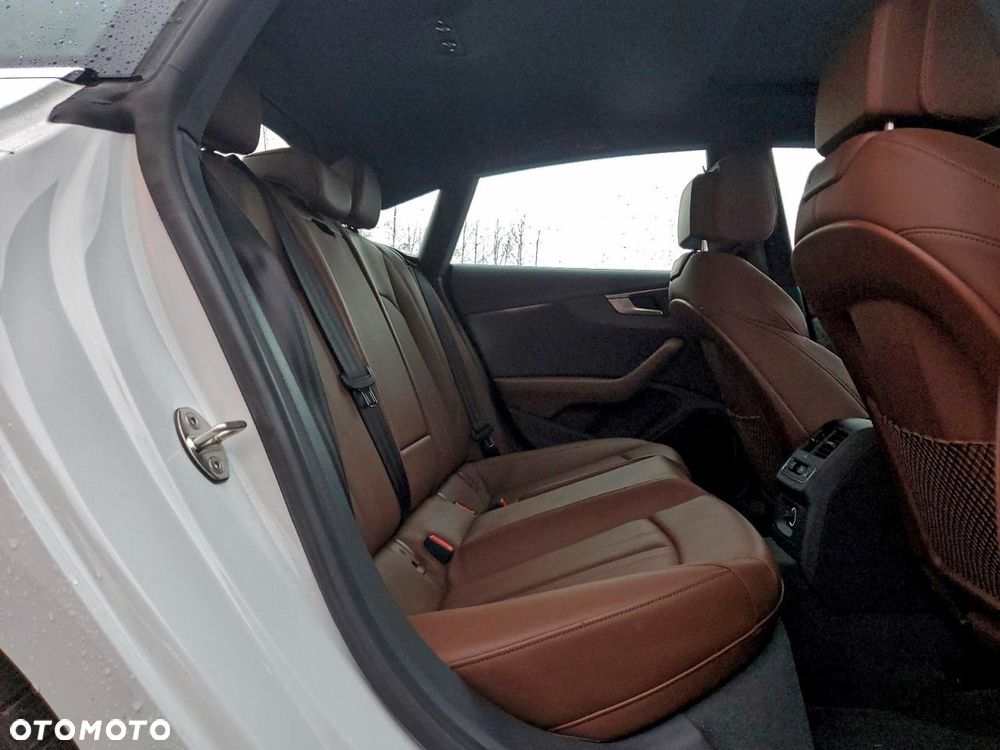 Audi A5 Limousine - 11