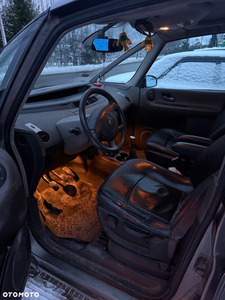 Renault Espace 2.2 dCi Expression - 5