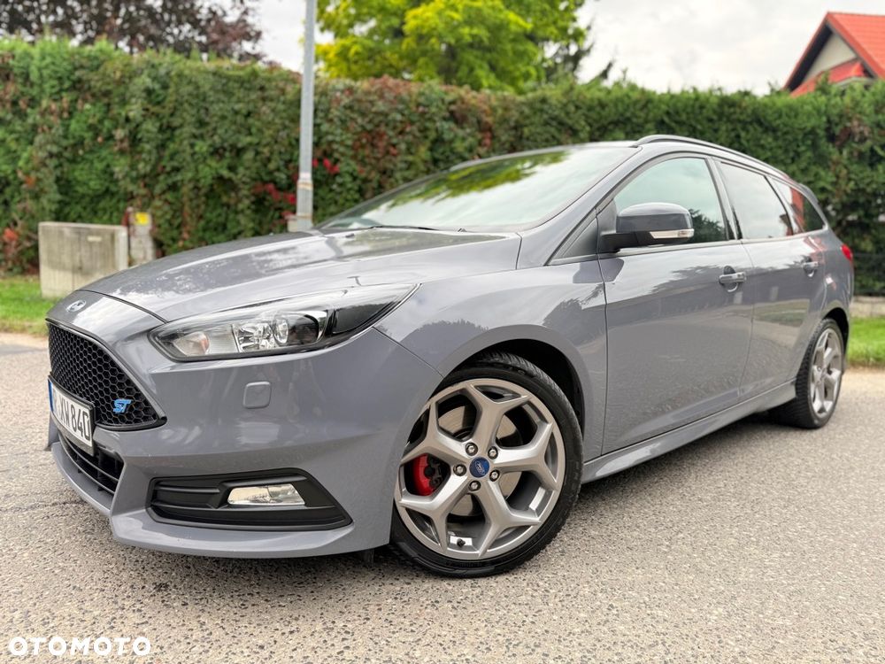 Ford Focus 2.0 TDCi ST mit Leder-Sport-Paket - 14