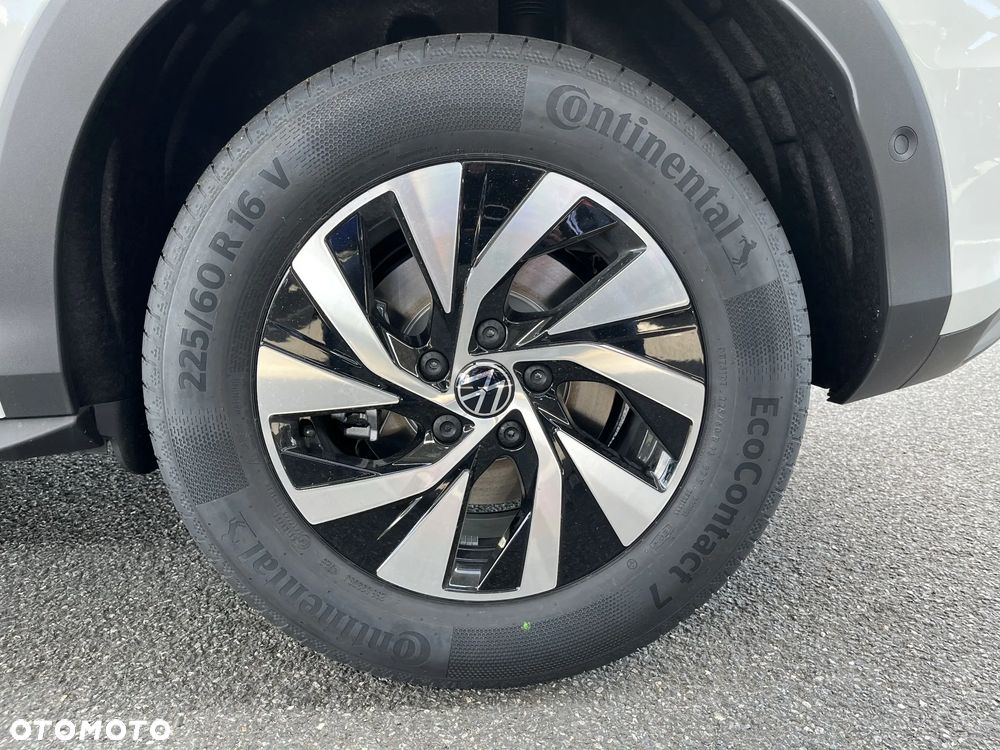Volkswagen T-Roc 1.5 eTSI Trend DSG - 18