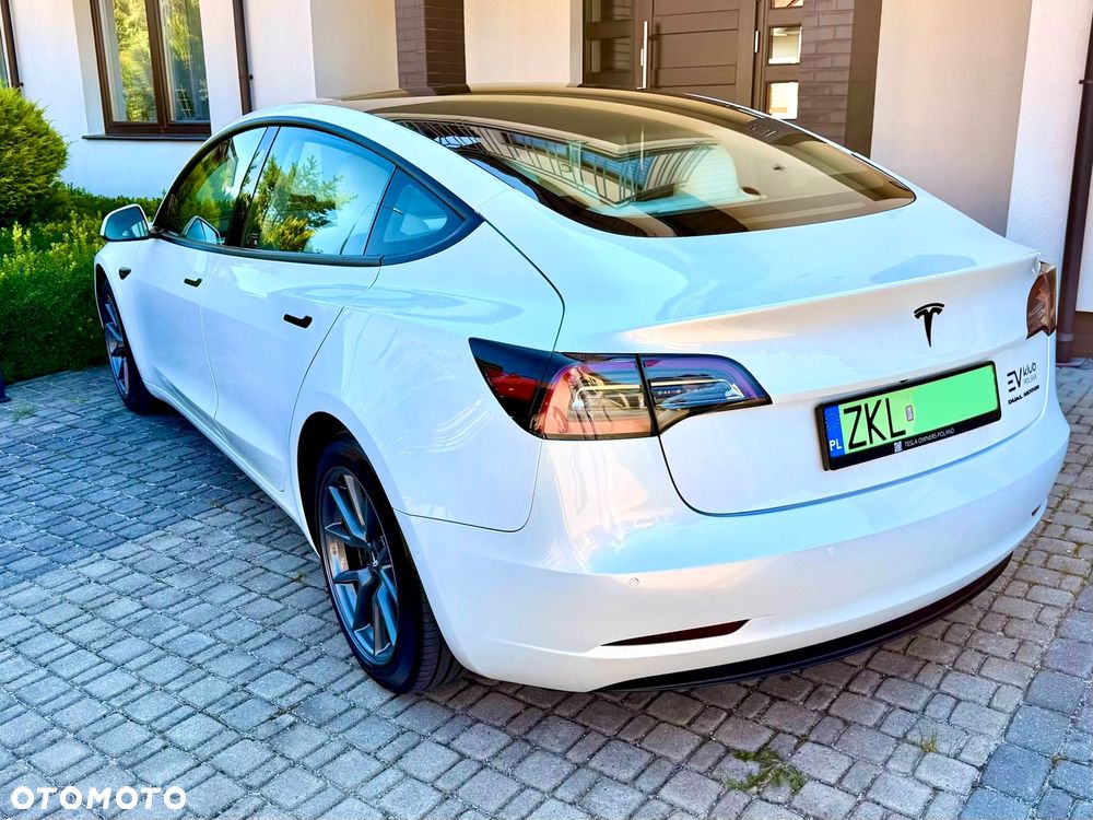 Tesla Model 3 Long Range AWD - 2