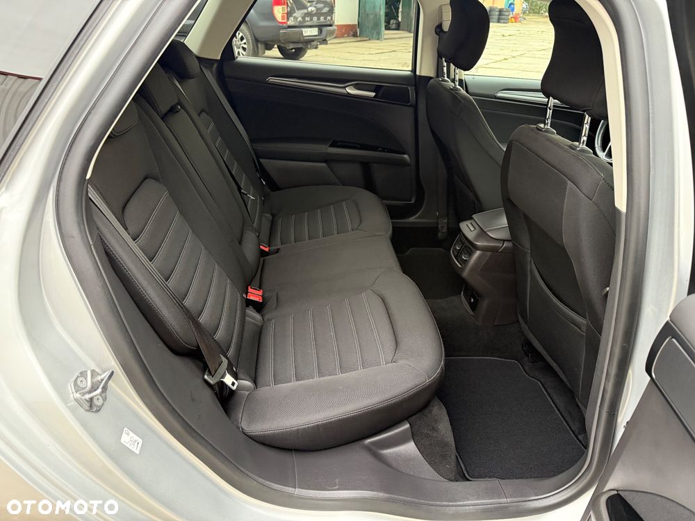 Ford Mondeo 2.0 EcoBlue Titanium - 12