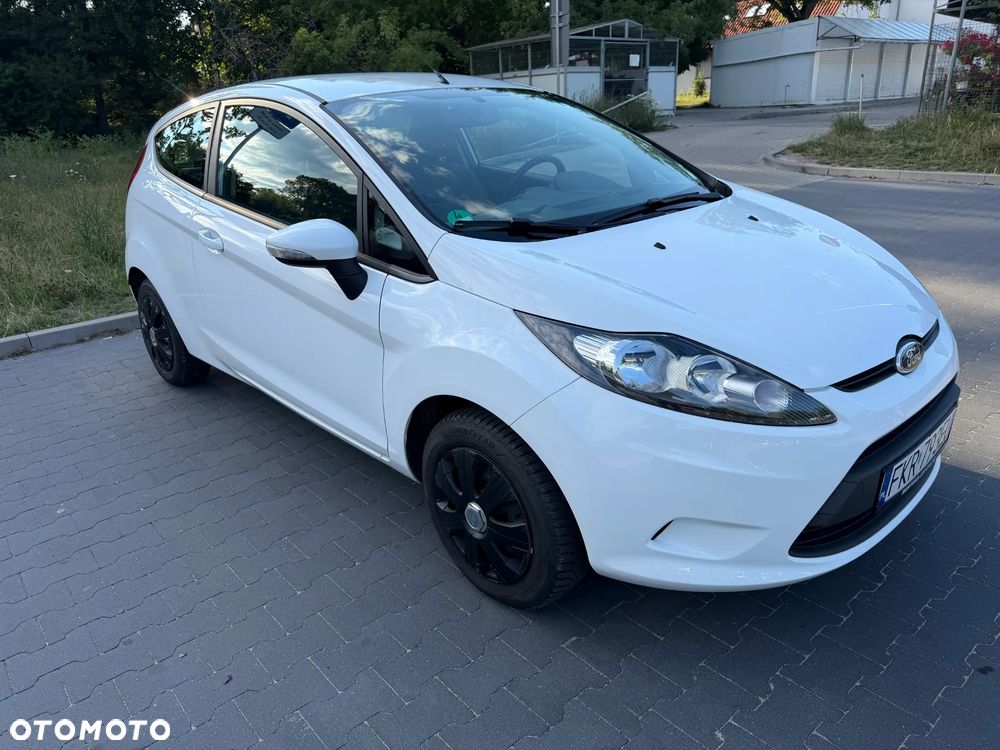 Ford Fiesta 1.25 Ambiente EU5 - 1