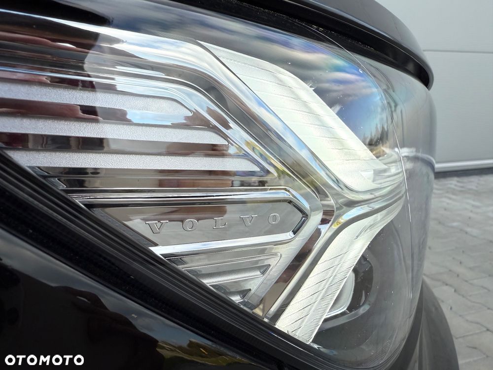 Volvo XC 40 D3 Momentum Pro - 23