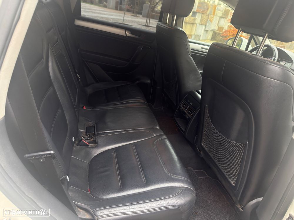 VW Touareg 3.0 TDI V6 Tiptronic - 9