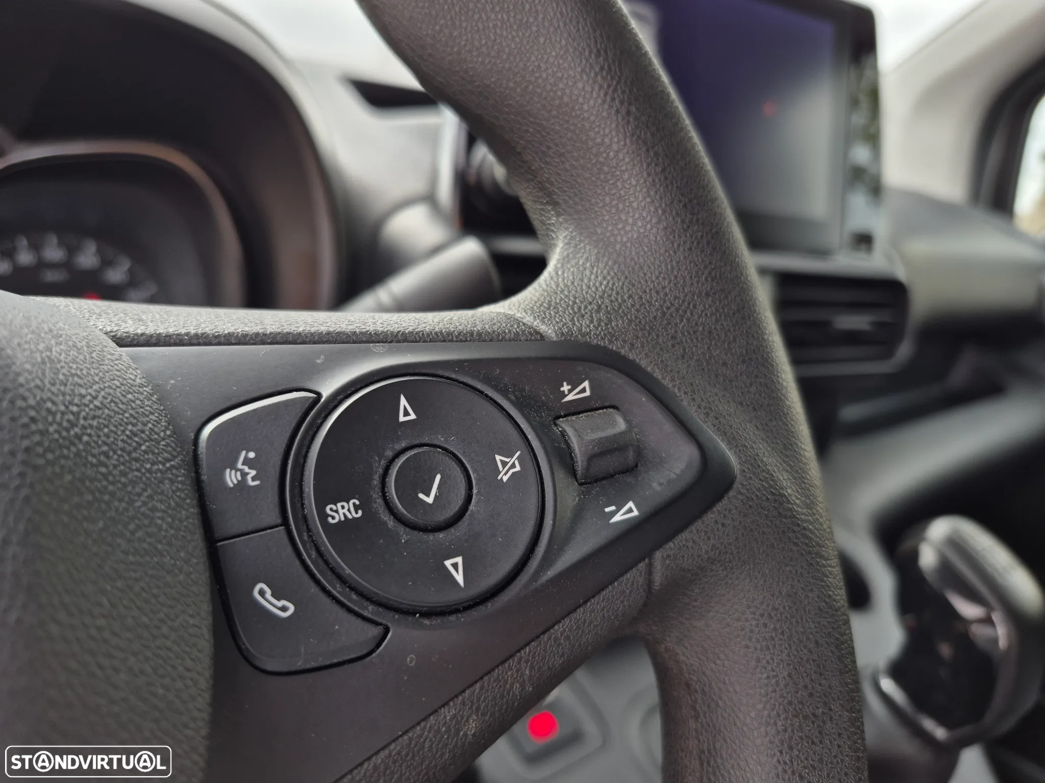 Opel Combo - 2020 | GARANTIA | Poucos KMS - 11