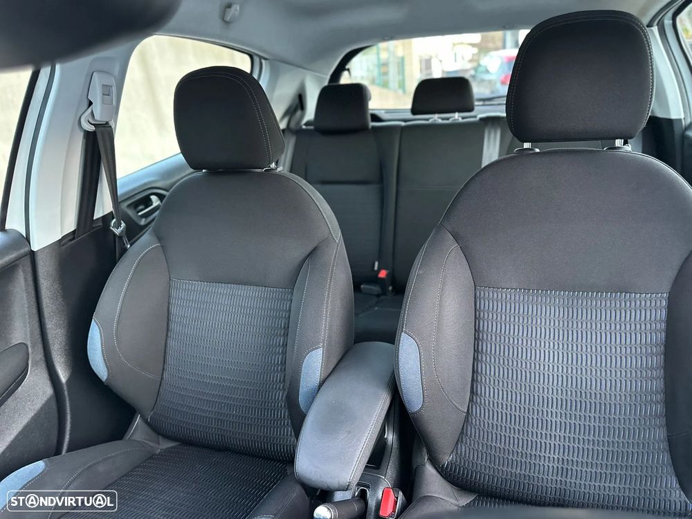 Peugeot 208 e-HDi 92 Stop&Start Style - 23