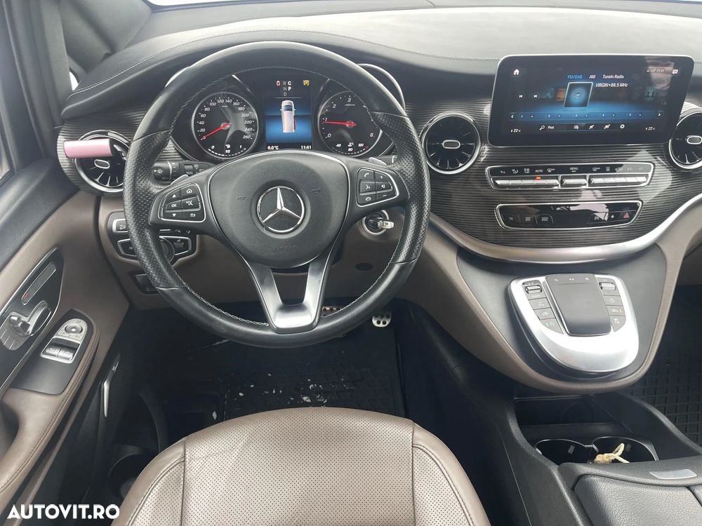 Mercedes-Benz V - 25