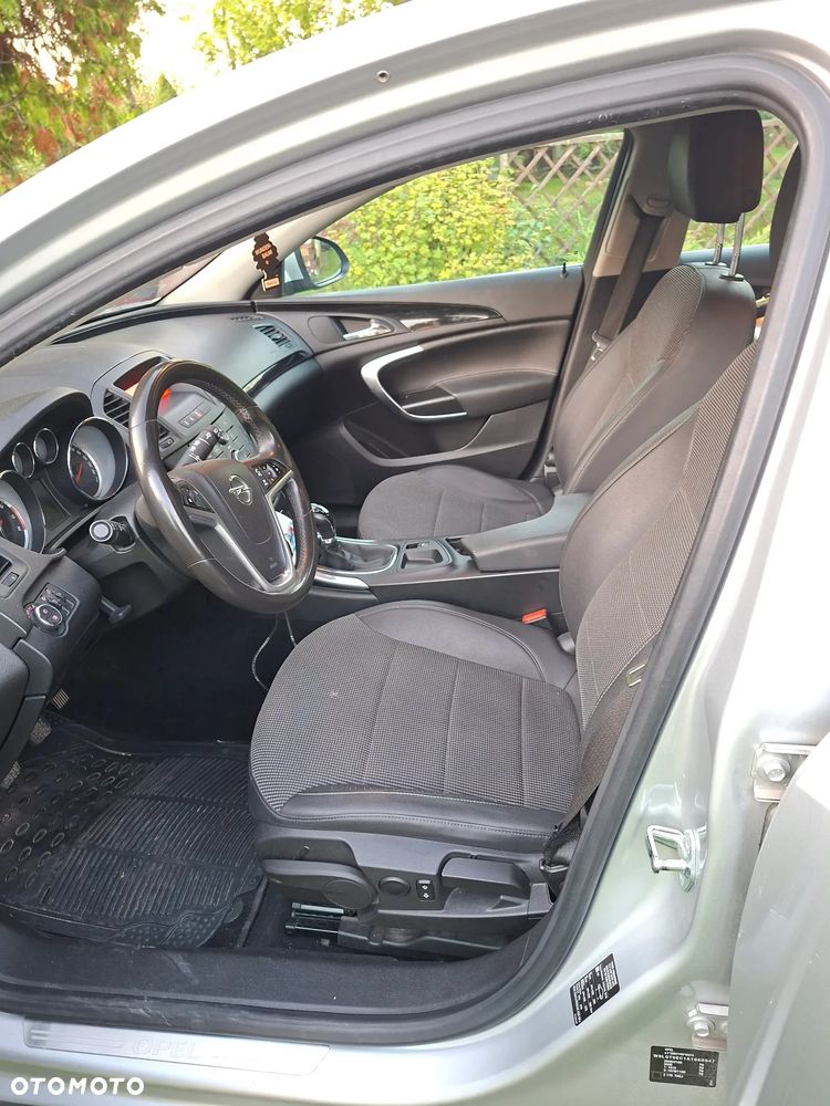 Opel Insignia - 12