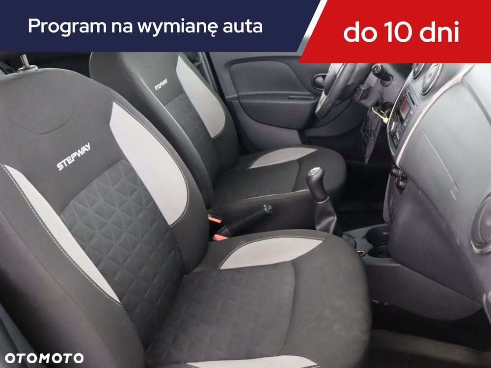 Dacia Sandero - 11
