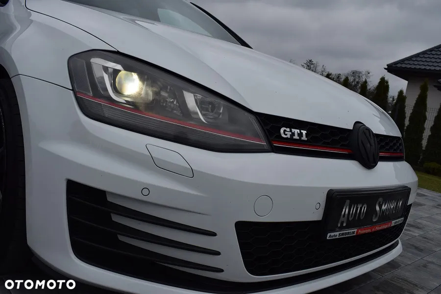 Volkswagen Golf VII 2.0 TSI BMT GTI - 2
