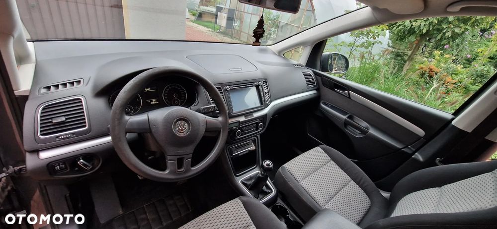 Volkswagen Sharan 2.0 TDI DPF BlueMotion Trendline - 16