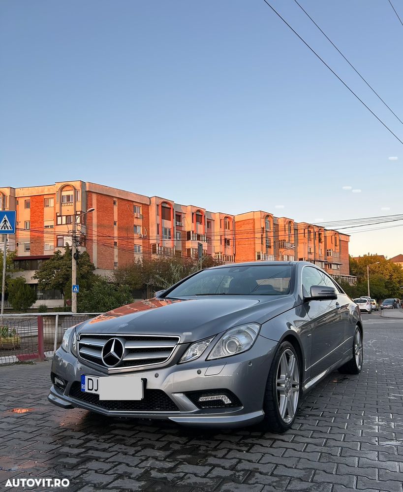 Mercedes-Benz E 220 CDI DPF Coupe BlueEFFICIENCY 7G-TRONIC Avantgarde - 1