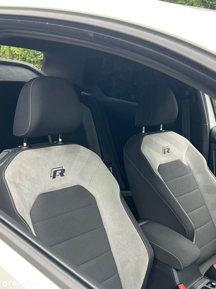 Volkswagen Golf - 35