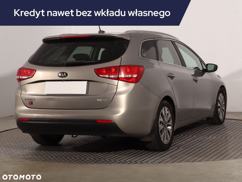 Kia Ceed - 7