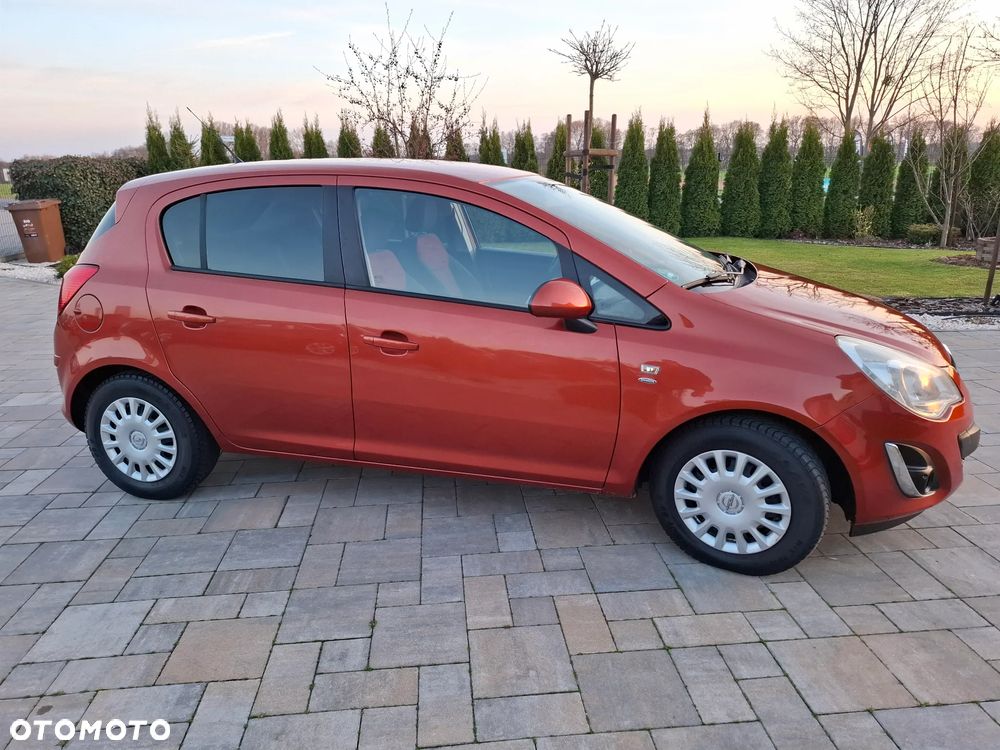 Opel Corsa 1.4 16V Satellite - 24