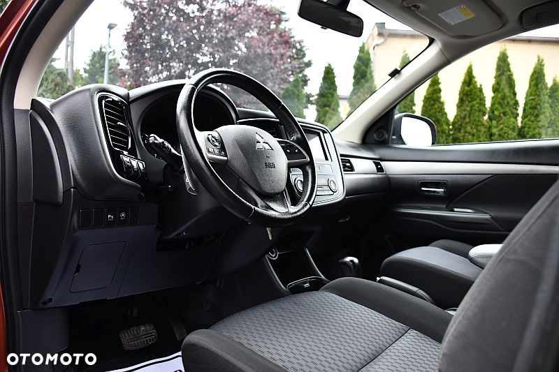 Mitsubishi Outlander 2.0 2WD CVT Diamant Edition+ - 9