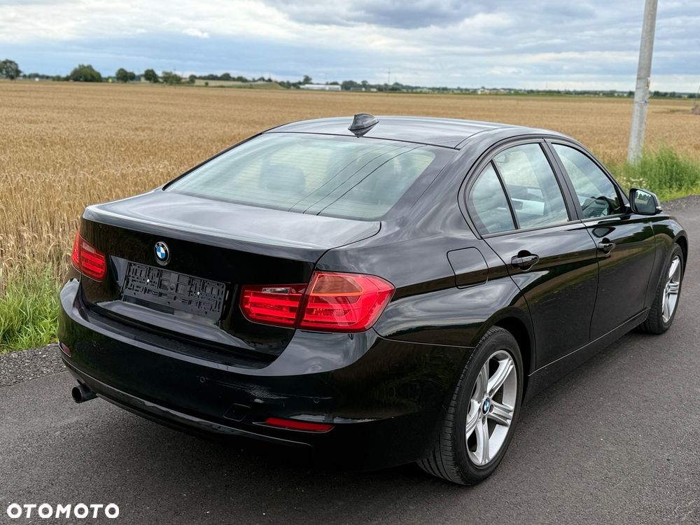 BMW Seria 3 316i - 9