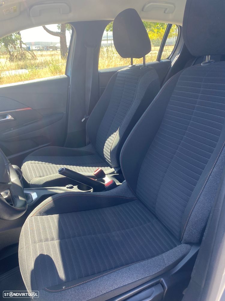 Peugeot 208 1.2 PureTech Active Pack - 19