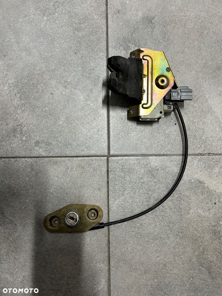 ZAMEK KLAPY TYŁ 8652398 VOLVO s80 S60 I SEDAN 3PIN 00-04 - 1