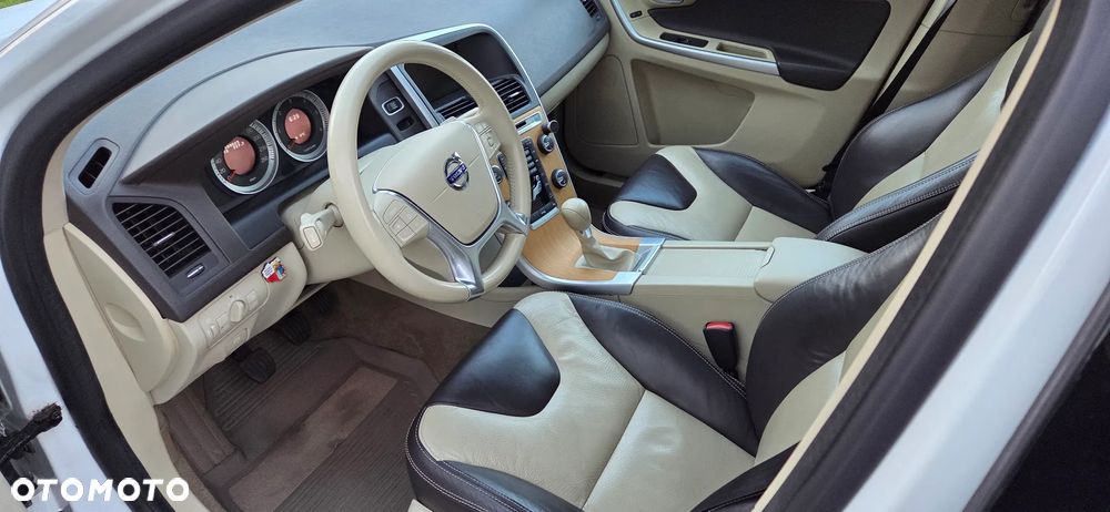 Volvo XC 60 D3 AWD Summum - 7