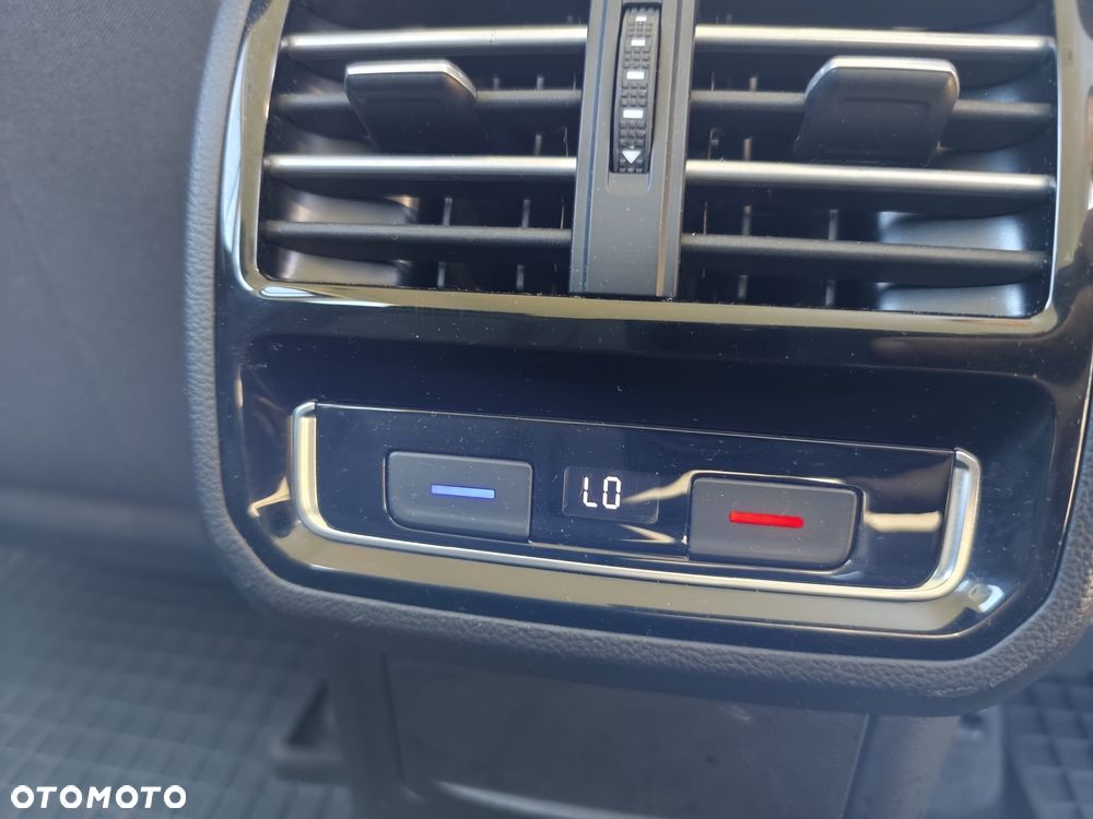 Volkswagen Passat 2.0 TDI (BlueMotion Technology) Comfortline - 36