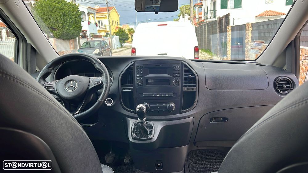 Mercedes-Benz Vito Extra-Longa SHUTTLE - 10