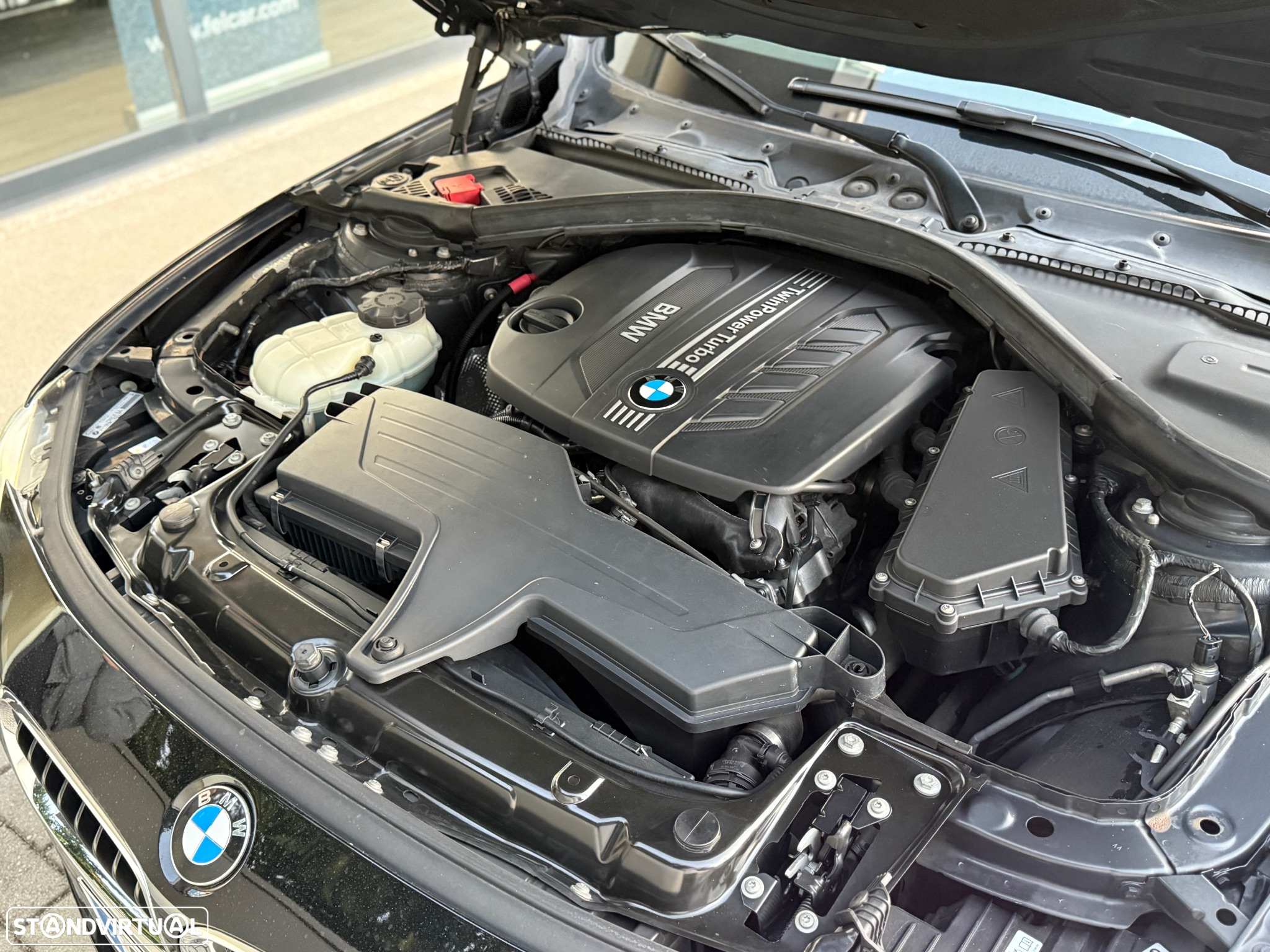 BMW 320 d EfficientDynamics Line Sport - 22