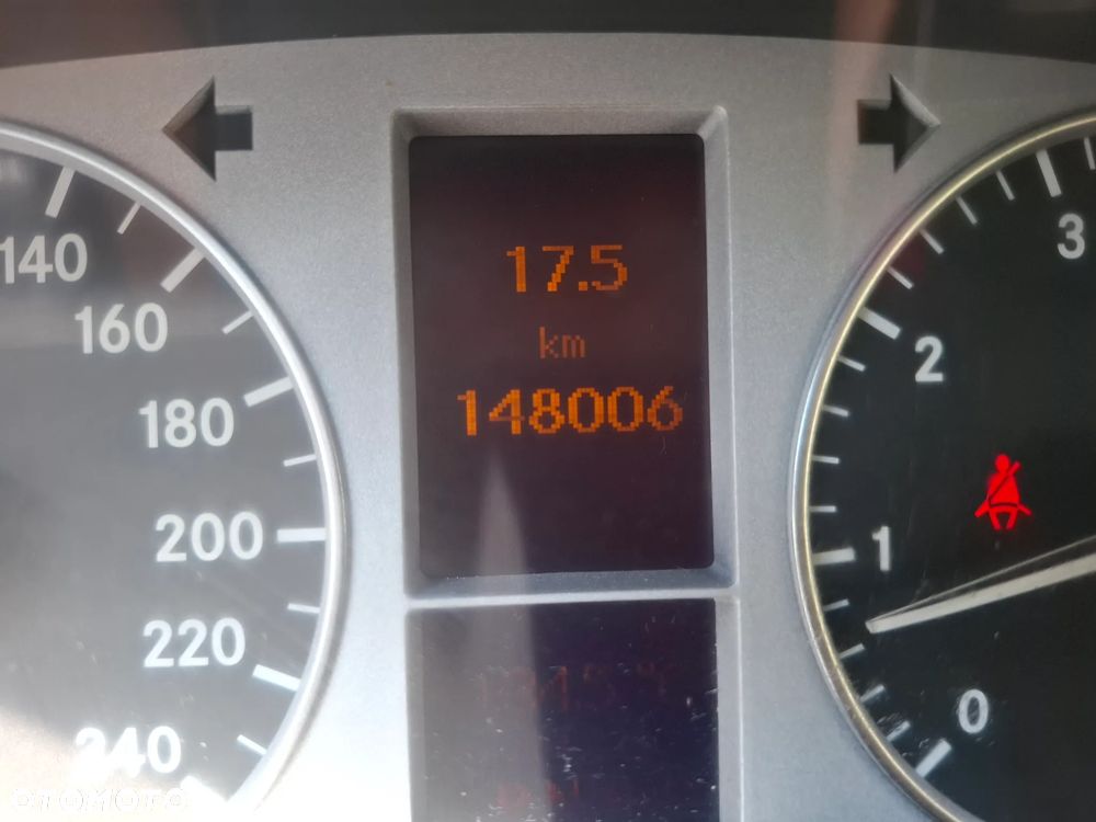 Mercedes-Benz Klasa B 180 Autotronic - 11