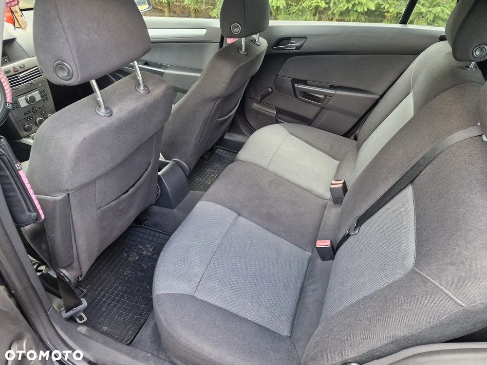 Opel Astra 1.3 CDTI Enjoy - 13