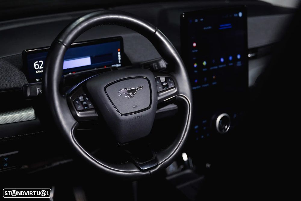 Ford Mustang Mach-E Standard - 6