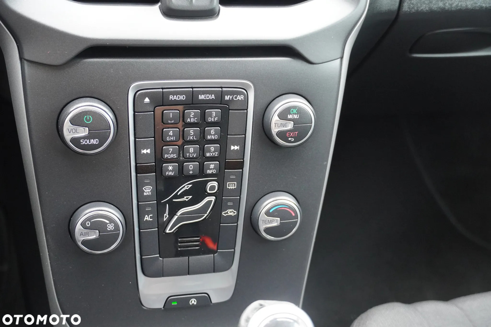 Volvo V40 T2 Kinetic - 13