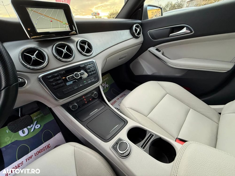 Mercedes-Benz CLA 200 CDI 7G-DCT Urban - 30
