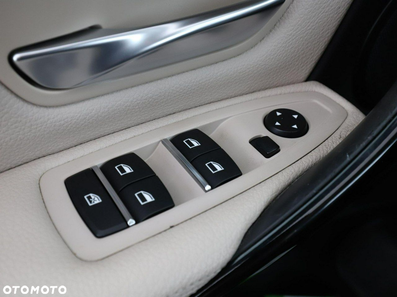 BMW Seria 3 330e Sport Line - 39