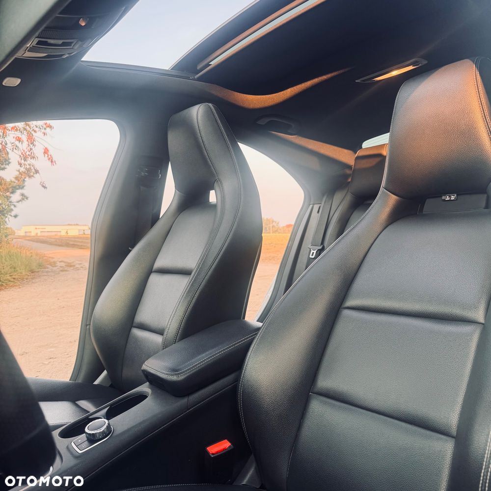 Mercedes-Benz CLA 250 4-Matic AMG Line - 6