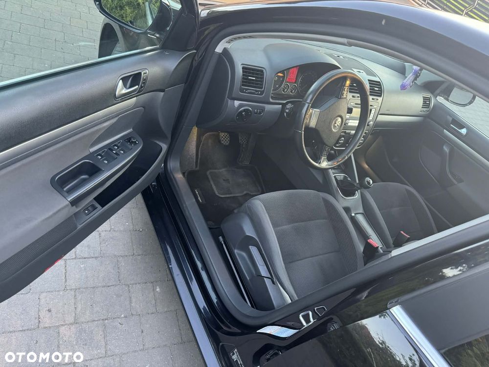 Volkswagen Jetta 1.9 TDI Comfortline - 8