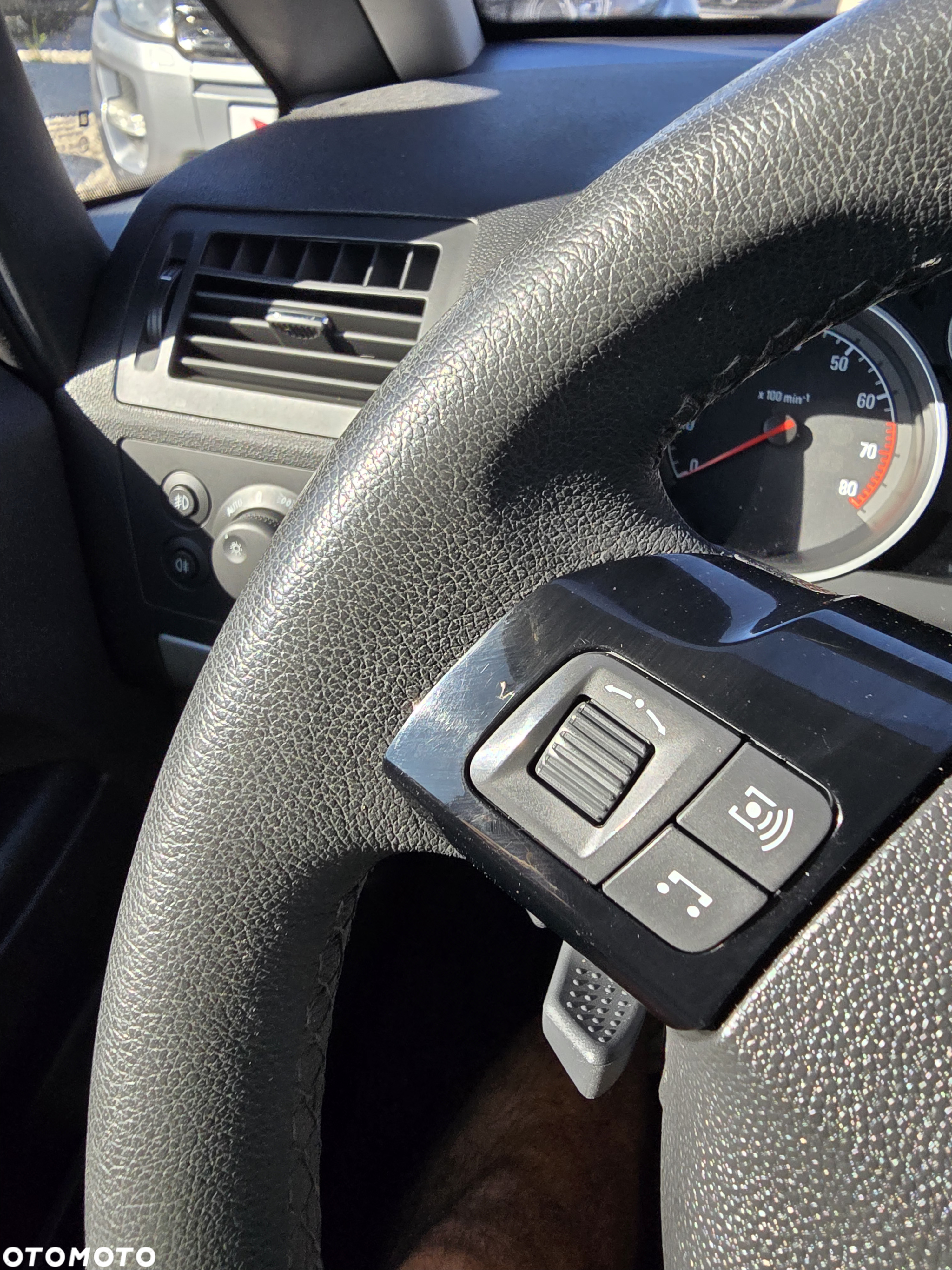 Opel Zafira 1.8 Cosmo EU5 - 26