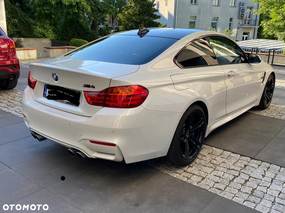 BMW M4 - 4