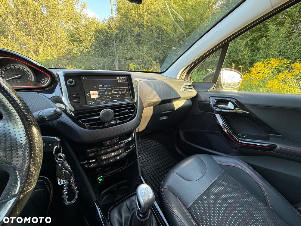 Peugeot 2008 1.2 Pure Tech GPF Crossway S&S - 10
