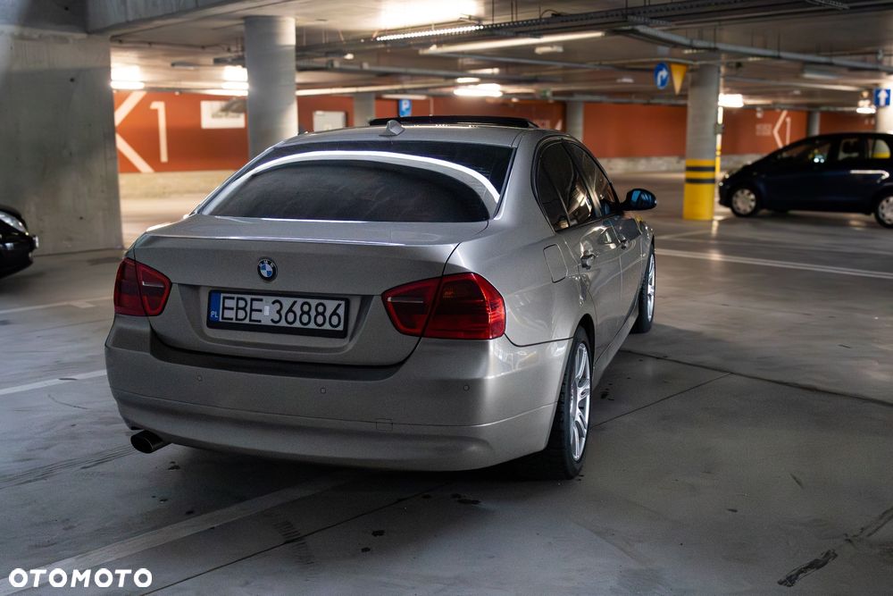 BMW Seria 3 320d - 5