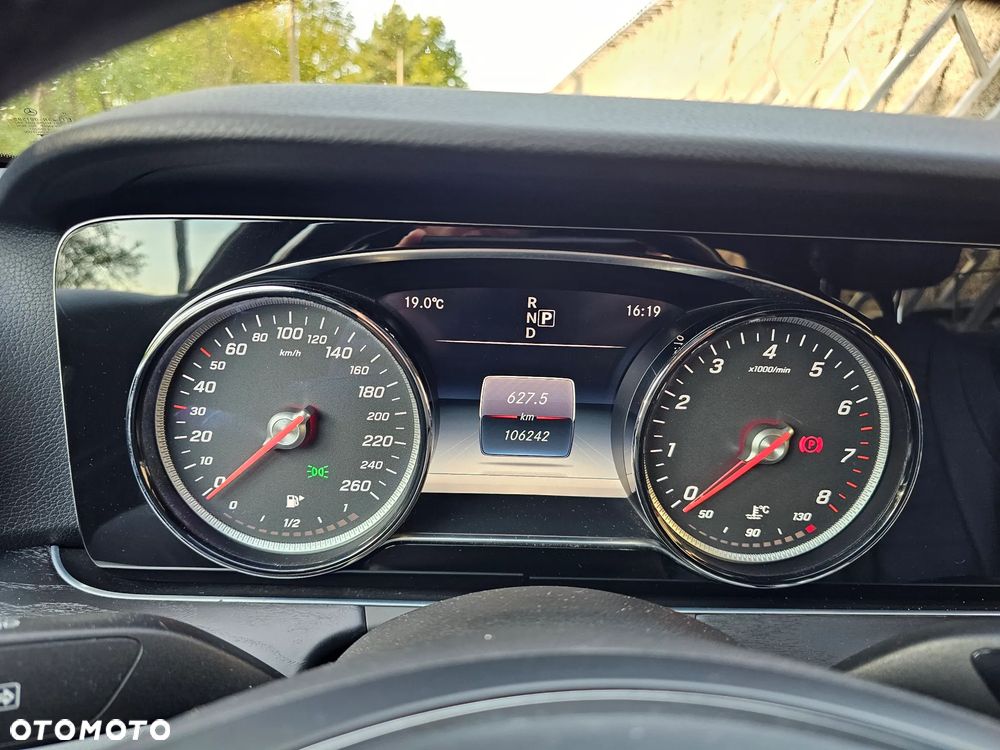 Mercedes-Benz Klasa E 200 9G-TRONIC - 19